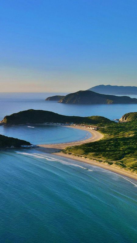 Canoa havaiana no mar de Cabo Frio